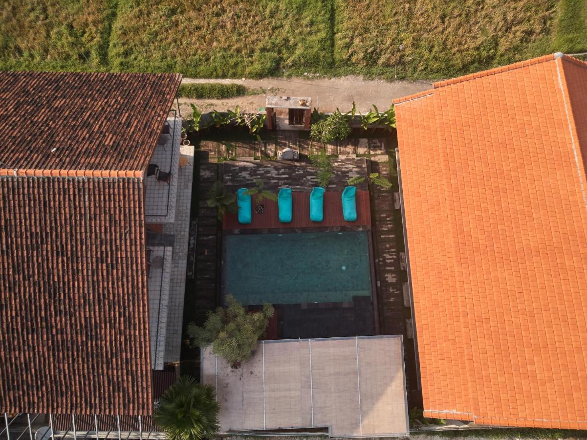 Kubu Tropis Hotel Ubud Exterior foto